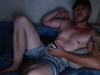 kylechat — Chaturbate recorded stream image, 25.05.2026 07:30
