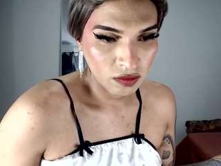 raphael-cams — Camsoda recorded stream image, 25.05.2026 18:00