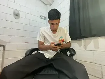 Max_TheHorseDick — Stripchat recorded stream image, 26.05.2026 01:40