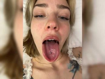 AlinnaAnnila — Bongacams recorded stream image, 26.05.2026 18:30