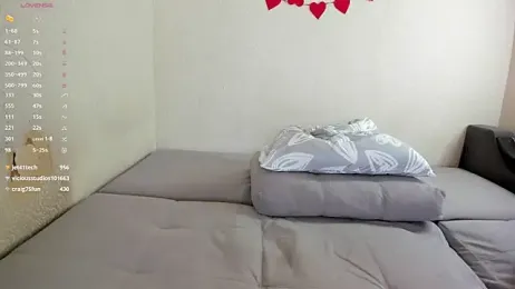 Browni_Kiss — Stripchat recorded stream image, 27.05.2026 04:50