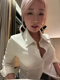 winter11 — Stripchat recorded stream image, 27.05.2026 12:10