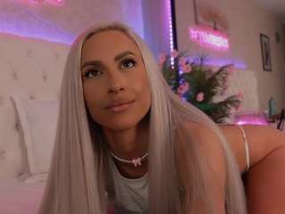 karlabart — Camsoda recorded stream image, 27.05.2026 19:00