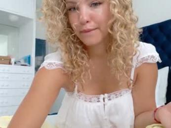 theislandgirl — Chaturbate recorded stream image, 28.05.2026 14:20
