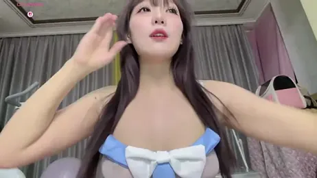 Yaya--728 — Stripchat recorded stream image, 30.05.2026 11:50