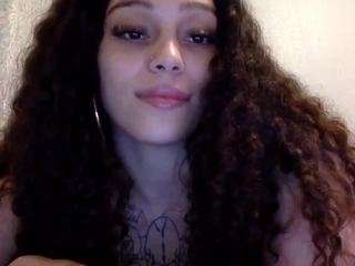 sapphirestorm8 — Camsoda recorded stream image, 01.06.2026 04:50