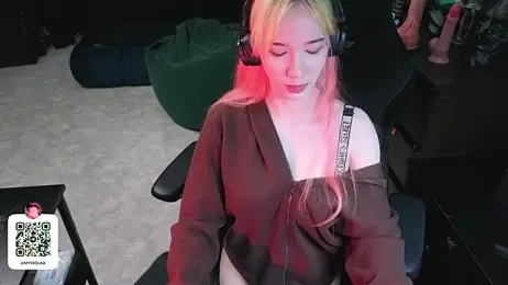 Maya_Viola — Stripchat recorded stream image, 05.06.2026 05:40