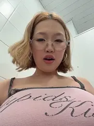 Aiko_Yumi — Stripchat recorded stream image, 05.06.2026 19:30
