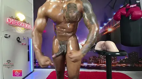 DiegoXXL111 — Stripchat recorded stream image, 06.06.2026 02:10
