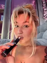 Rimmahottes — Stripchat recorded stream image, 07.06.2026 00:30