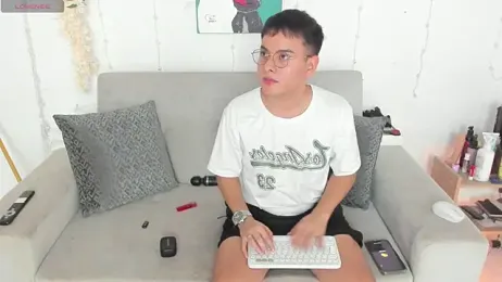 Young_Ben — Stripchat recorded stream image, 08.06.2026 13:50