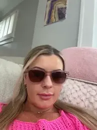 LoveShae_ — Stripchat recorded stream image, 08.06.2026 19:20