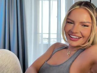 Anais A — Flirt4free recorded stream image, 10.03.2025 13:00