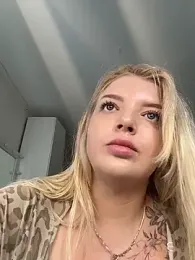 OdriOlsens — Stripchat recorded stream image, 09.06.2026 11:10