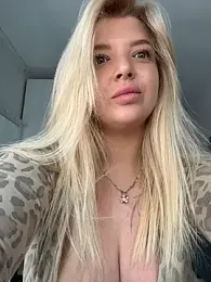 OdriOlsens — Stripchat recorded stream image, 09.06.2026 11:10