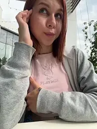 RosieSecret — Stripchat recorded stream image, 11.06.2026 08:00