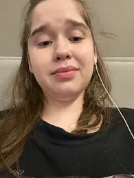 HornyGirlH — Stripchat recorded stream image, 12.06.2026 22:30
