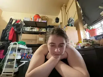 Snowbunnycake_131 — Stripchat recorded stream image, 14.06.2026 21:30
