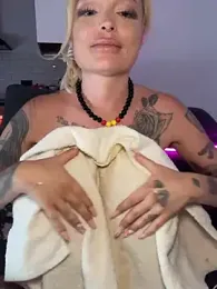 shortybig_official — Stripchat recorded stream image, 15.06.2026 04:00