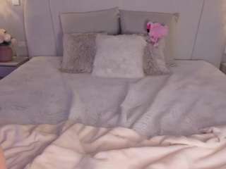 danieink — Camsoda recorded stream image, 17.06.2026 04:00