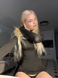 Vladamais — Stripchat recorded stream image, 19.06.2026 13:10