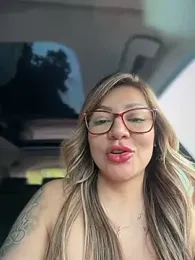 DIANITA_1988 — Stripchat recorded stream image, 19.06.2026 16:00