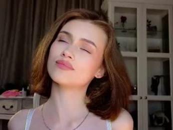 bluuemarine — Chaturbate recorded stream image, 19.06.2026 17:10