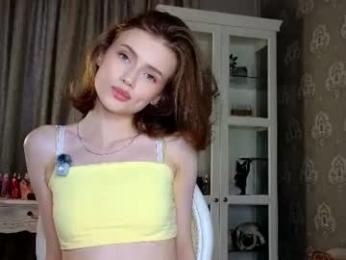 bluuemarine — Chaturbate recorded stream image, 19.06.2026 17:10