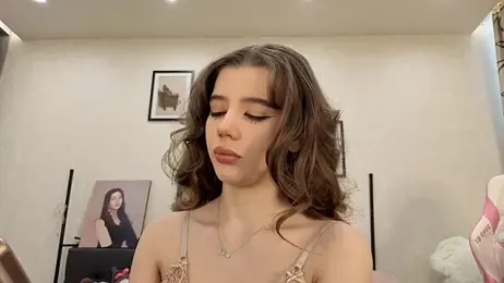 dolly_ll — Stripchat recorded stream image, 20.06.2026 13:30
