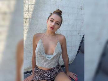 ------_ — Bongacams recorded stream image, 21.06.2026 09:20