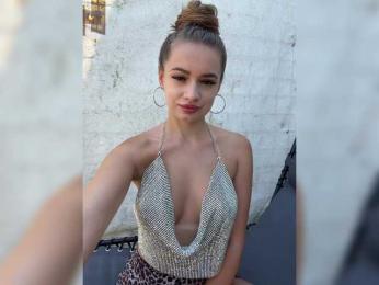 ------_ — Bongacams recorded stream image, 21.06.2026 09:20