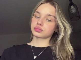 katerinepulkkinen — Camsoda recorded stream image, 21.06.2026 13:20
