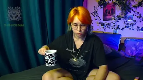 TrickyKitsune — Stripchat recorded stream image, 22.06.2026 15:40