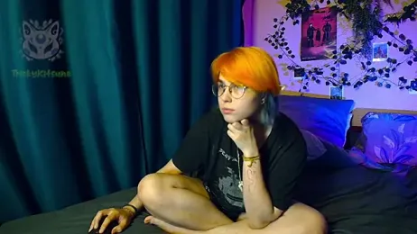 TrickyKitsune — Stripchat recorded stream image, 22.06.2026 15:40