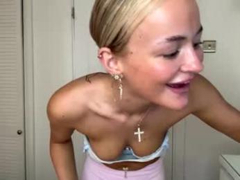 lilaxoxox — Chaturbate recorded stream image, 24.06.2026 15:00