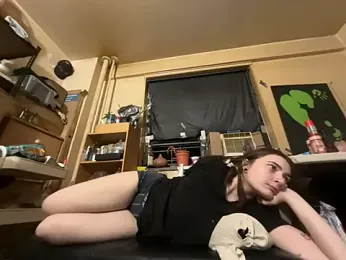 Snowbunnycake_131 — Stripchat recorded stream image, 25.06.2026 04:30