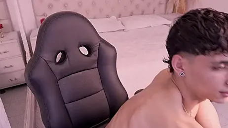 JhoanLeandro — Stripchat recorded stream image, 25.06.2026 06:50