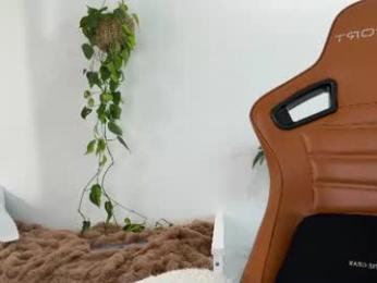 blissdilley — Chaturbate recorded stream image, 27.06.2026 06:00