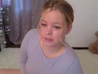 dianaholiday — Chaturbate recorded stream image, 27.06.2026 15:20
