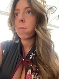 curvyflawless — Stripchat recorded stream image, 01.07.2026 08:30