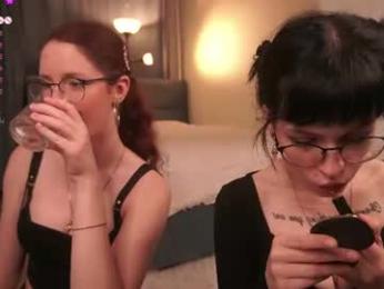 little_poetry — Chaturbate recorded stream image, 05.07.2026 20:00