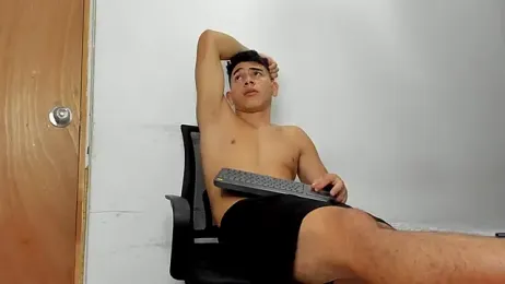 andrew_rose_ — Stripchat recorded stream image, 06.07.2026 19:00