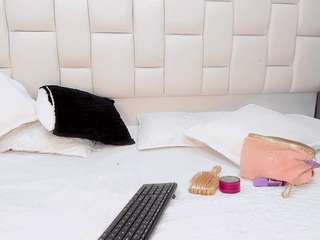 barbienicolle — Camsoda recorded stream image, 08.07.2026 06:20