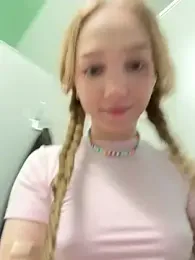 bambi_lu — Stripchat recorded stream image, 09.07.2026 19:20