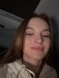 -AngelAri- — Stripchat recorded stream image, 11.03.2025 21:10