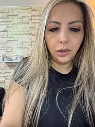 _Abril-Office1 — Stripchat recorded stream image, 13.07.2026 18:30