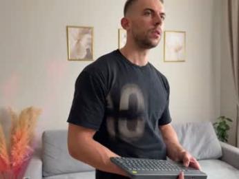 muscularfriend — Chaturbate recorded stream image, 14.07.2026 08:20