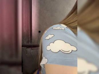 AlinaRay — Bongacams recorded stream image, 14.07.2026 14:20