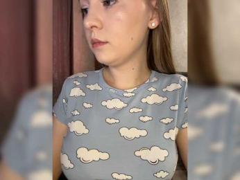 AlinaRay — Bongacams recorded stream image, 14.07.2026 14:20