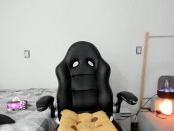 vanandjuani — Chaturbate recorded stream image, 14.07.2026 23:50